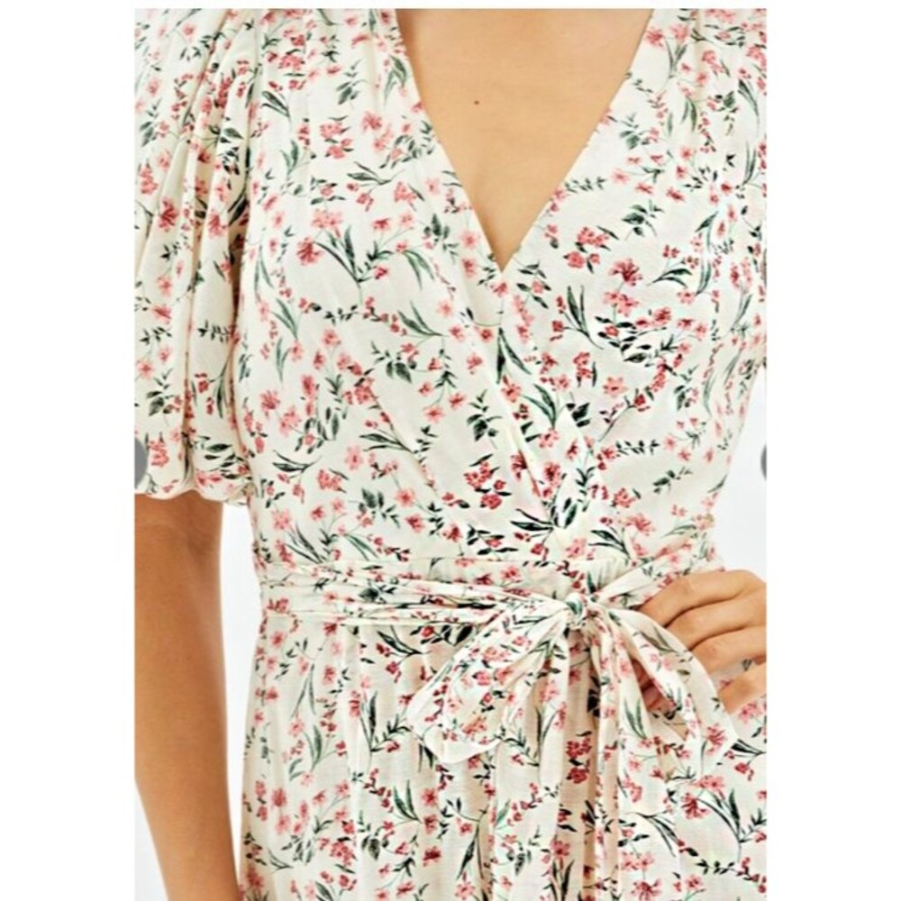 NWT Minkpink Women's Pink Floral Dress Sz L Balloon Sleeves Tie Belt Cottagecore - Picture 3 of 14
